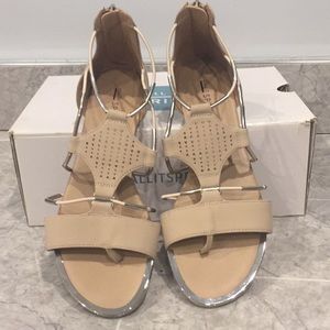 Women's sandals - Call it Spring